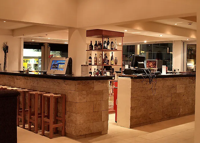 Aparthotel Daphne (adults Only) Paphos