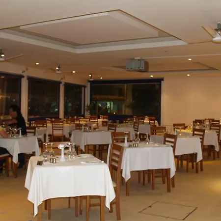 Daphne (adults Only) 3*