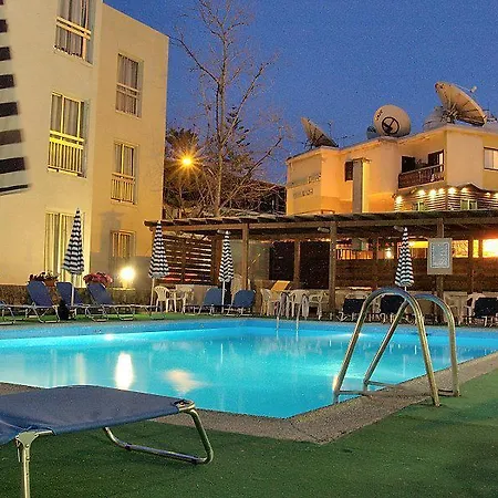 Apartahotel Daphne (adults Only) 3*