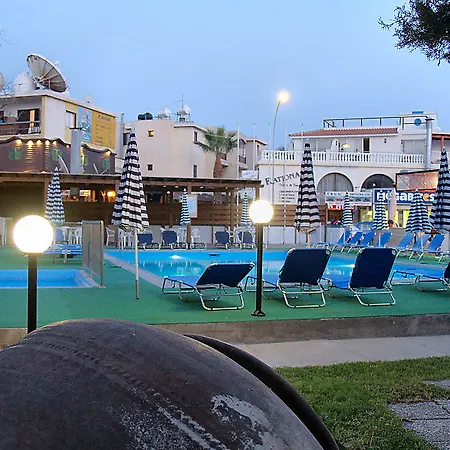 Hotel de apartamente Daphne (adults Only)