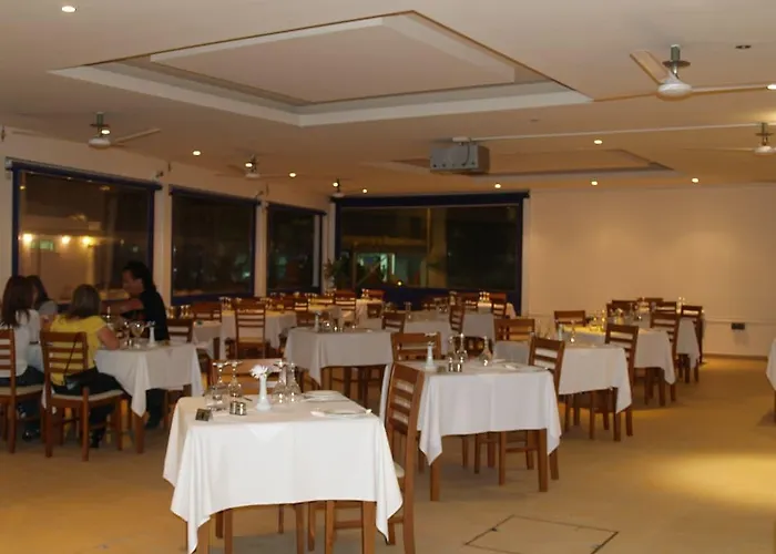 Daphne (adults Only) 3*