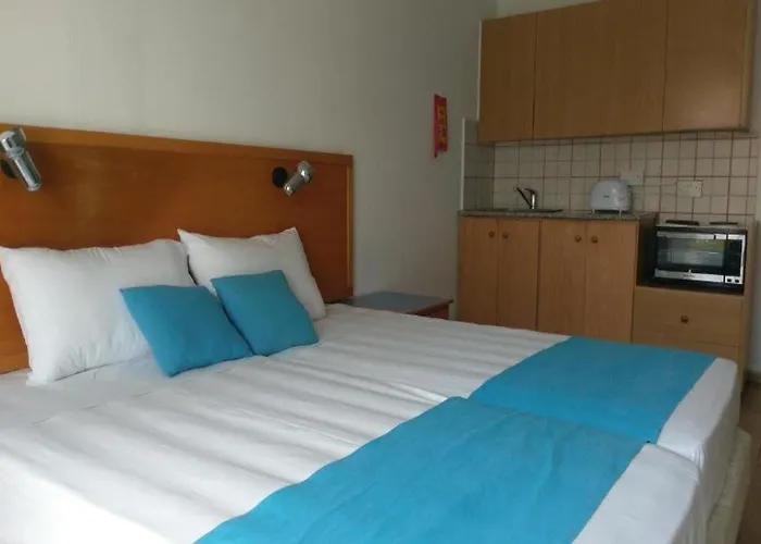 Lägenhetshotell Daphne (adults Only) 3*