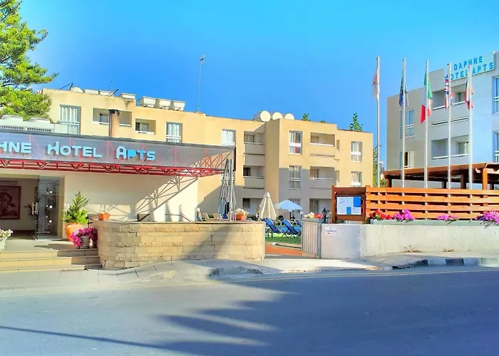 Daphne (adults Only) Apartmanhotel Paphos