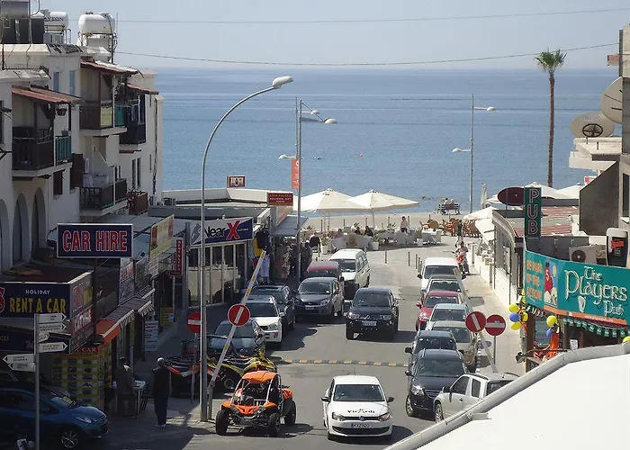 Daphne (adults Only) Apartmanhotel Paphos